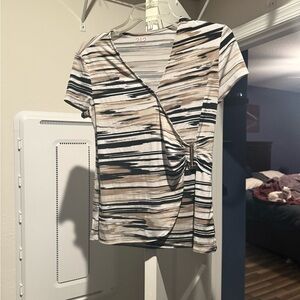 212 Collection Black and Tan Abstract Wrap Top